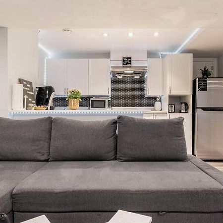 Cozy Nest Basement Unit Apartment Hamilton Ngoại thất bức ảnh