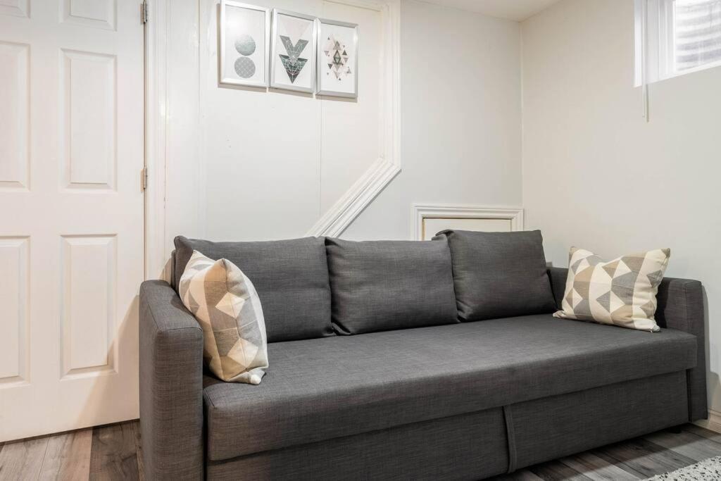 Cozy Nest Basement Unit Apartment Hamilton Ngoại thất bức ảnh