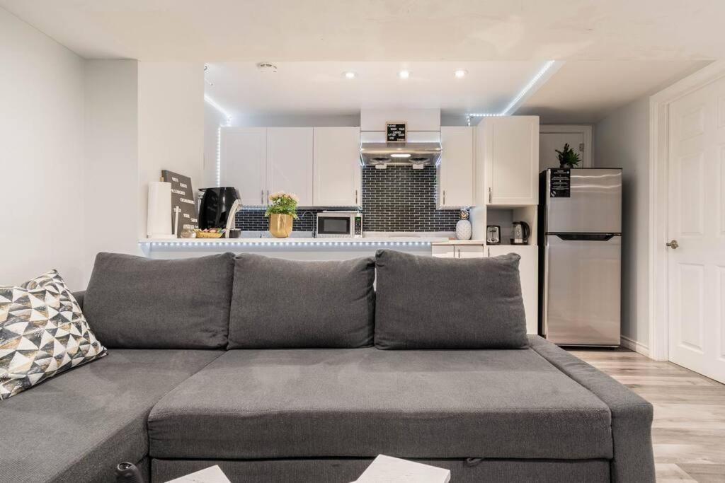 Cozy Nest Basement Unit Apartment Hamilton Ngoại thất bức ảnh