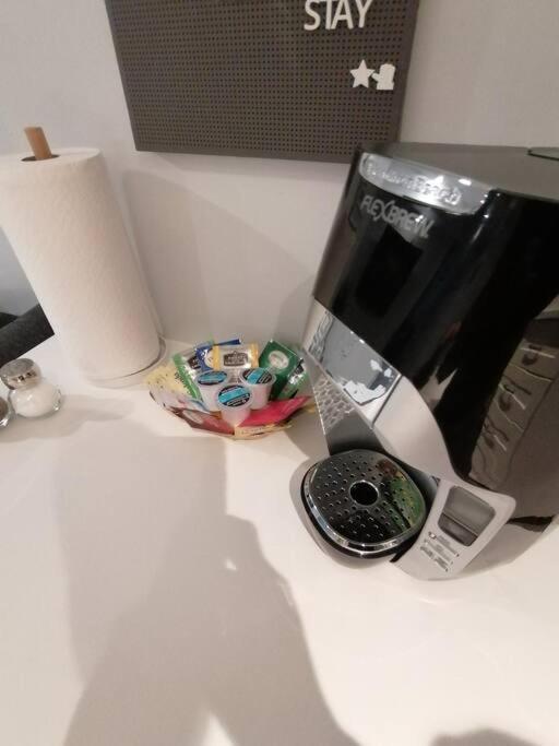 Cozy Nest Basement Unit Apartment Hamilton Ngoại thất bức ảnh