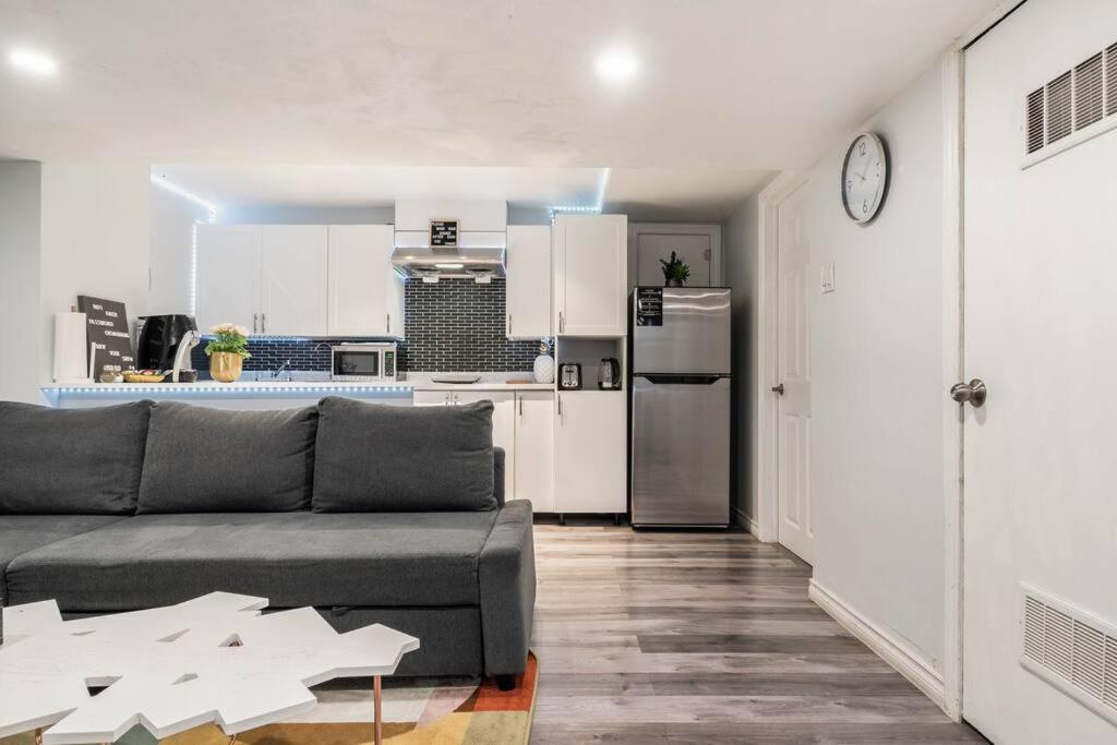 Cozy Nest Basement Unit Apartment Hamilton Ngoại thất bức ảnh