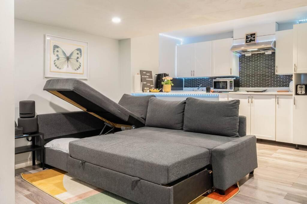 Cozy Nest Basement Unit Apartment Hamilton Ngoại thất bức ảnh